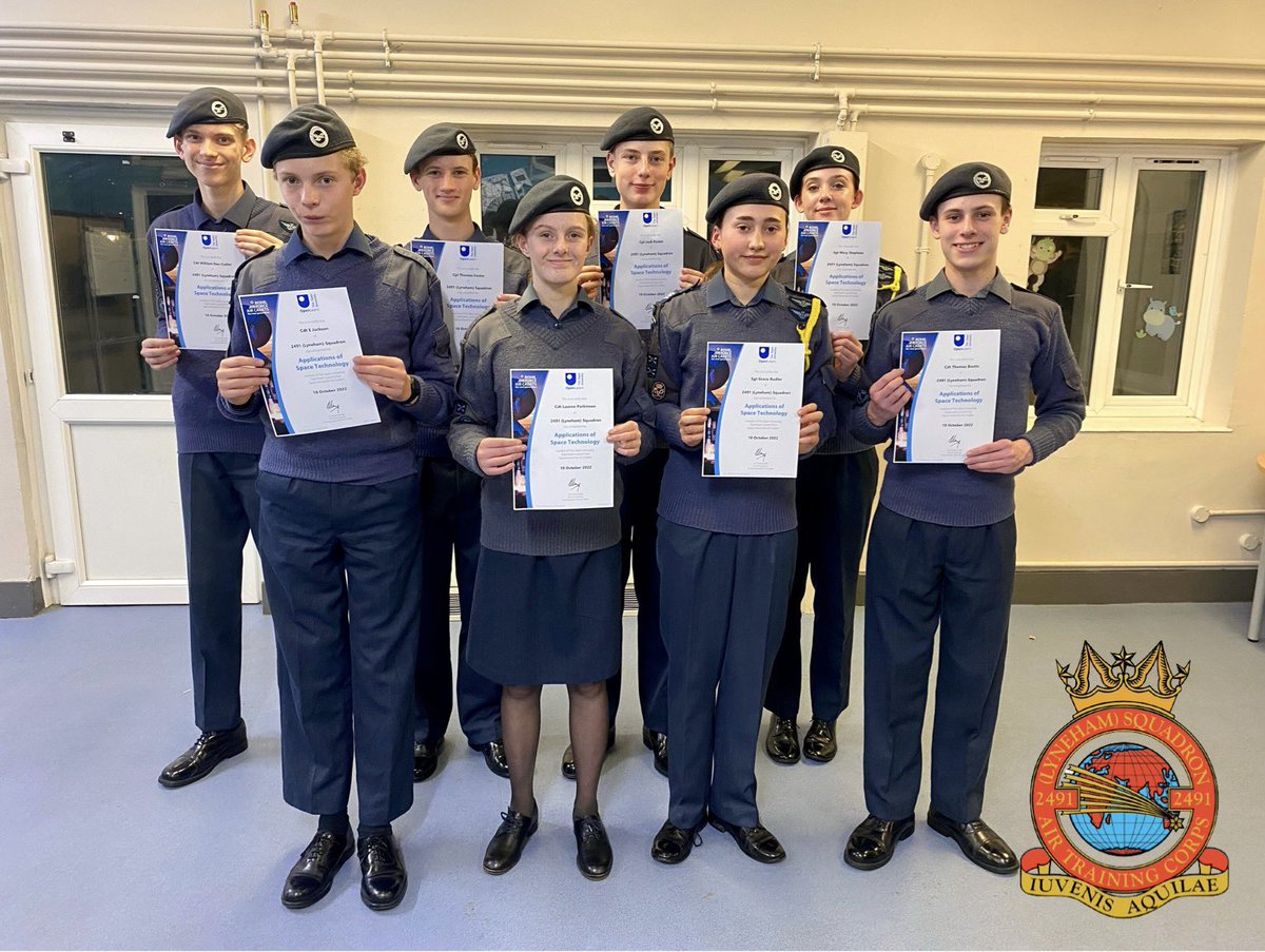 Well done to those @aircadets who have completed the 1st phase of their BTEC in Space Studies. 

The award consists of 3 levels: Blue, Bronze and Silver. 

@DWWaircadets
@ComdtAC
@SWRegionRAFAC

#RAFACAstra
#ReachingForTheStars