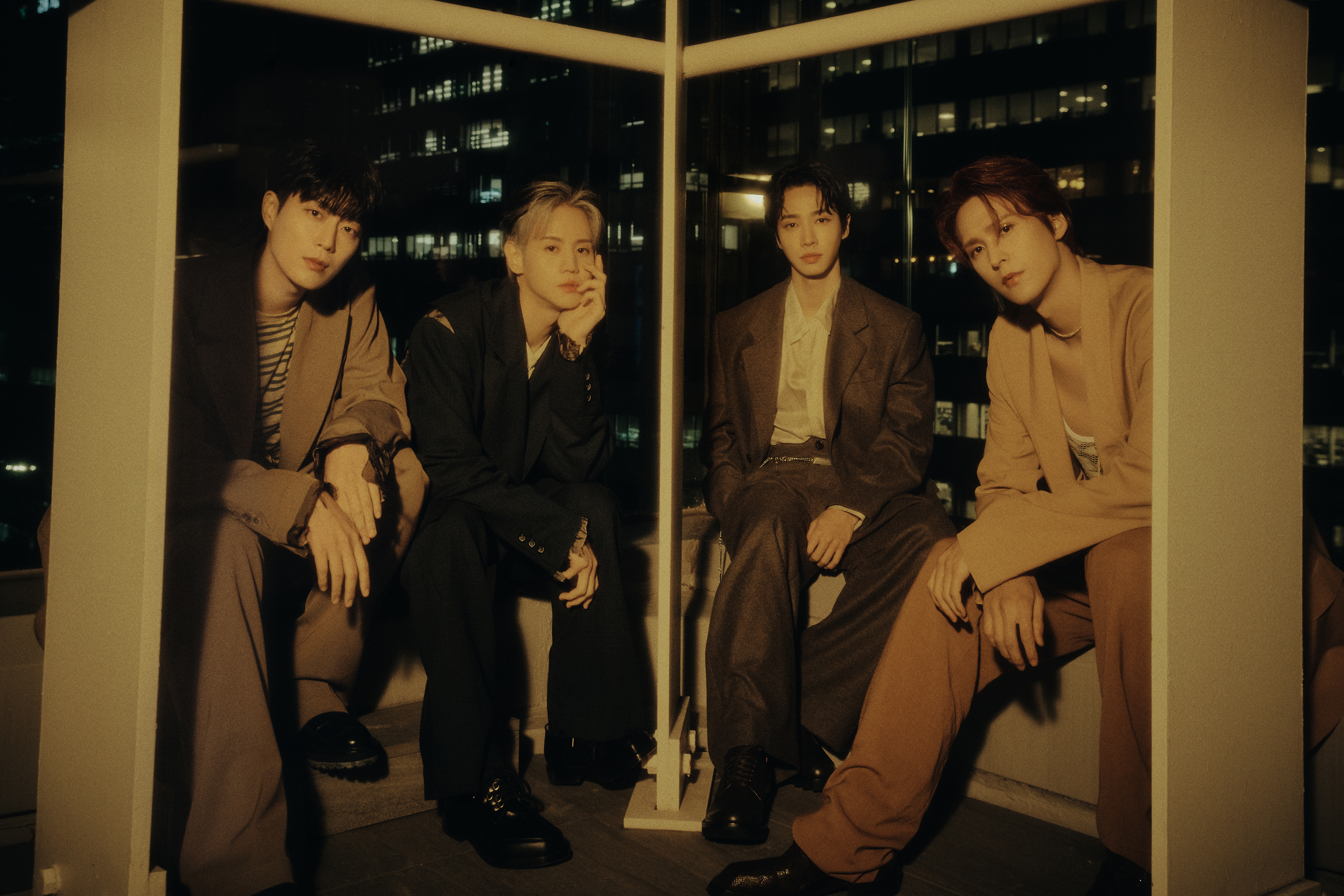 FgOdjIIagAAOLkU?format=jpg&name=4096x4096