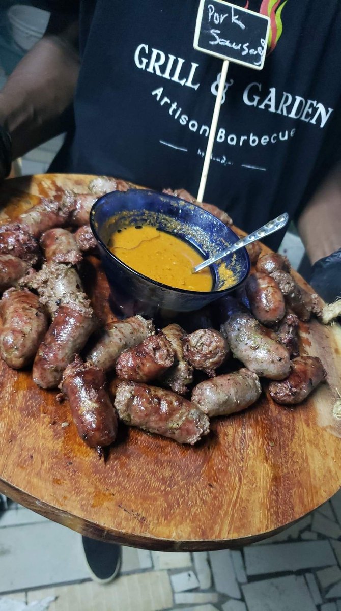 GrillandGarden2's tweet photo. Bientôt la saison des mariages,
Nous sommes disponibles pour vos BBQ Live 😋😋😋😋😋
Nous nous déplaçons avec nos barbecue, et nous faisons vos Grillades à domicile.
Nous sommes basés à Douala,yassa face ancien pesage derrière les magasins camco
InfosLine : 693690387 https://t.co/an2cs4eTml