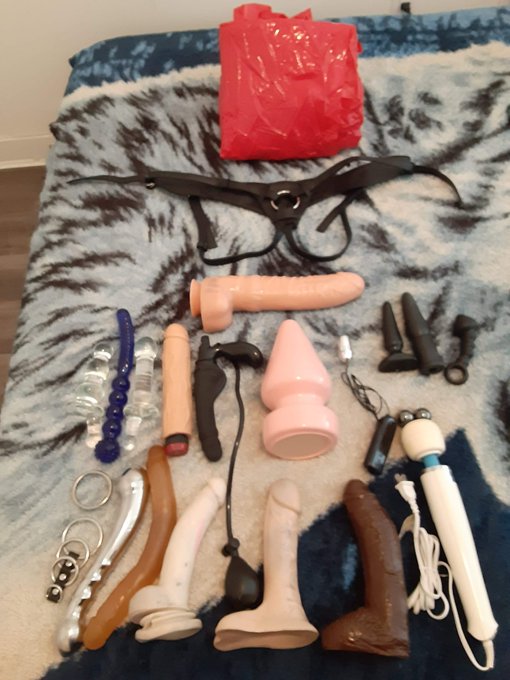 @k_kowtow We could share all my dildos together https://t.co/dEH2Fw5V4B<a class="tags" target="_blank" title="On Twitter" href="/?out=eyJ0eXAiOiJKV1QiLCJhbGciOiJIUzUxMiJ9.eyJpYXQiOjE3MjY0MDY3NTAsImlzcyI6InR3cG9ybnN0YXJzLmNvbSIsIm5iZiI6MTcyNjQwNjc1MCwiZXhwIjoxNzU3OTQyNzUwLCJyZWRpcmVjdF91cmwiOiJodHRwczovL3R3aXR0ZXIuY29tL2tfa293dG93In0.Utc3KT9Grby1ERr9izfOZKgaJrogTKdkcu0OFsRuXyo4fVJuoAeTPIrJQO5F8XxzyQsUZgm74yJmJQQtwJaRSw">@k_kowtow</a><a href="/tag/highheels"class="tags"><span>#highheels</span></a><a href="/tag/bisexual"class="tags"><span>#bisexual</span></a><a href="/tag/stripperboots"class="tags"><span>#stripperboots</span></a>