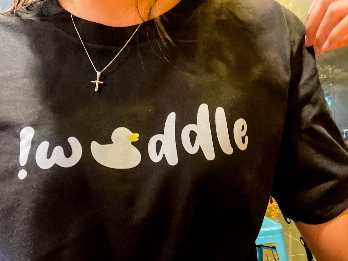shermsnft's tweet photo. 🐤Giving away 1 !waddle shirt (SG only)🐤

I searched for good printing and cooling but great material for this cos SG is just so damn hot 🥵 (I only have size S &amp; M for now! I’m wearing an S.)

How to win:
1️⃣Follow @shermsnft 
2️⃣Like &amp; RT
3️⃣Comment “!waddle” https://t.co/E5R4GZmEOz