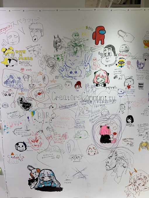 ネコを抱っこするようにガンダム描いた 