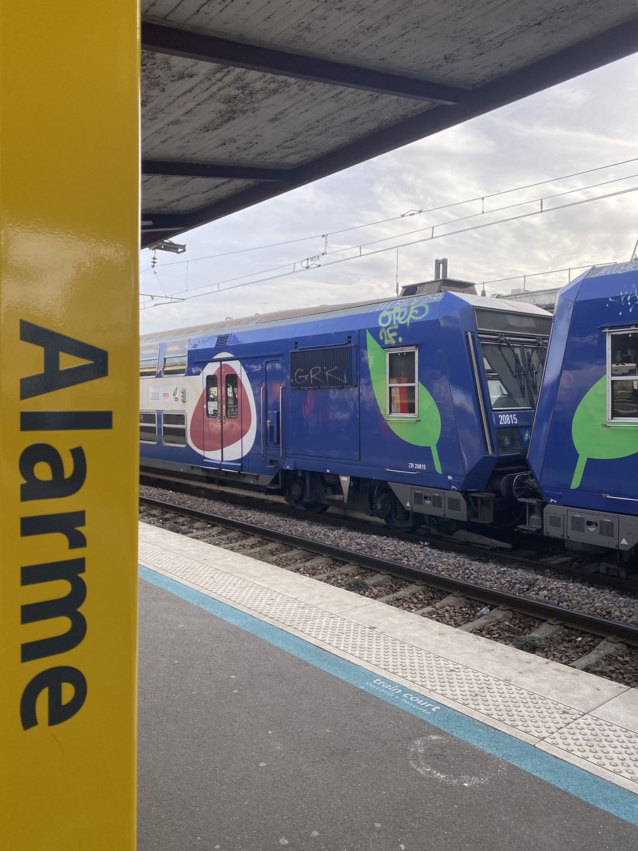 vgransacphoto's tweet photo. Plaisir Photographique 🖤
Ville de #Juvisy-sur-Orge #Gare @RERC_SNCF @RERD_SNCF @SNCF @JuvisyOfficiel @CDEssonne @iledefrance https://t.co/P0gBKri9FE