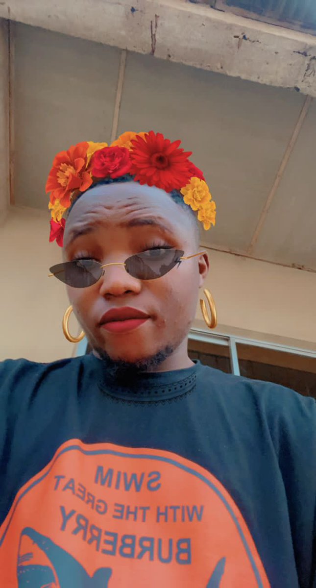 MatthewPopular's tweet image. After all the stress u go true and money you make doing the week…. Now it’s weekend enjoy your life , drink golbelg 🍺, watch movies 🎥, go outing , have sex or do soppy……😂😂😂 … enjoy life ,..na life we go first chop b4 we chop heaven