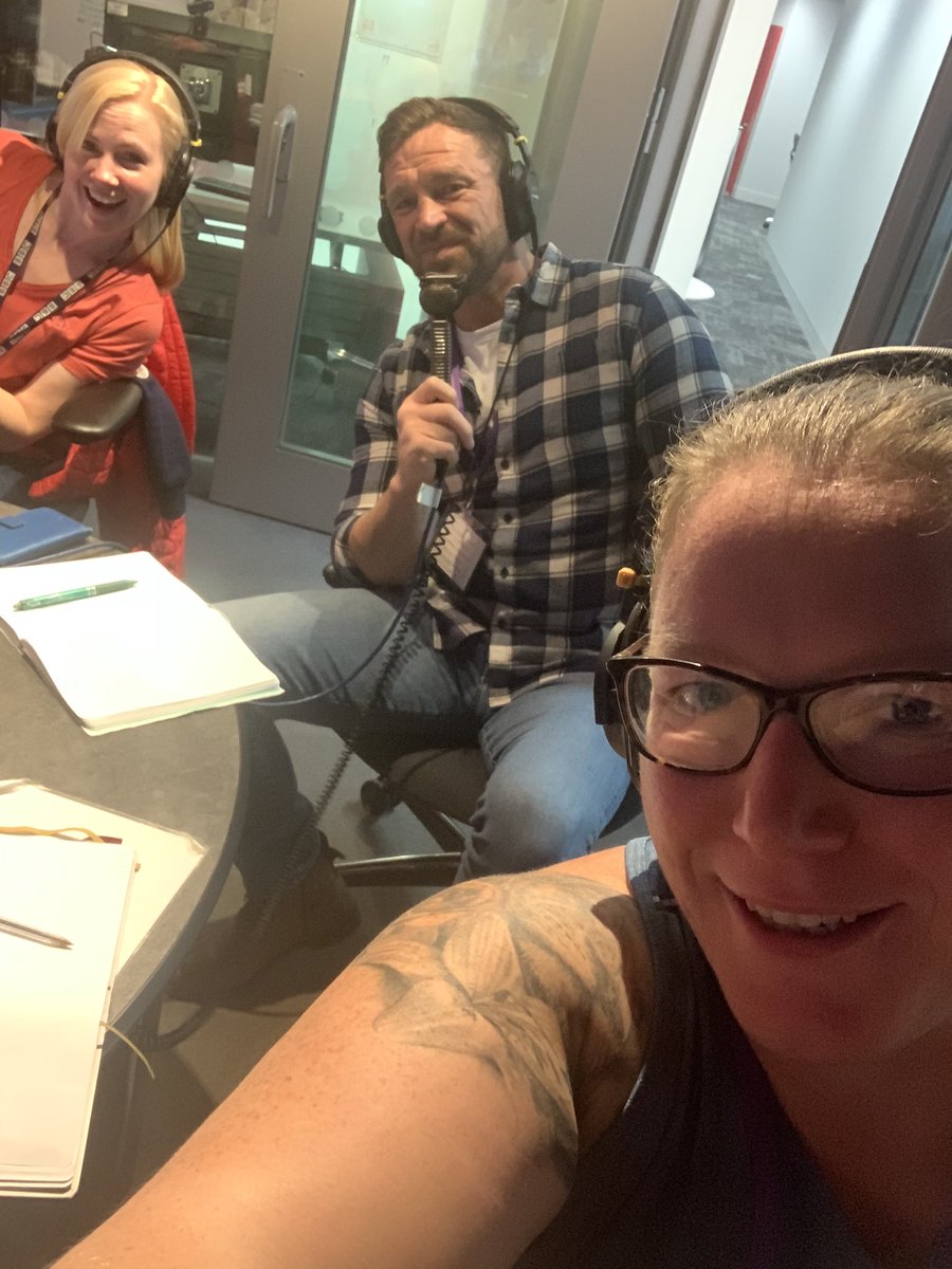 RockyClark_1's tweet photo. All set for the @BlackFerns vs @WelshRugbyUnion quarter final with @Sara_Orchard and Chris Horsman @5liveSport @WorldRugby @rugbyworldcup #propchat #quarterfinals #radio #bbc5live https://t.co/dY72VLQduz
