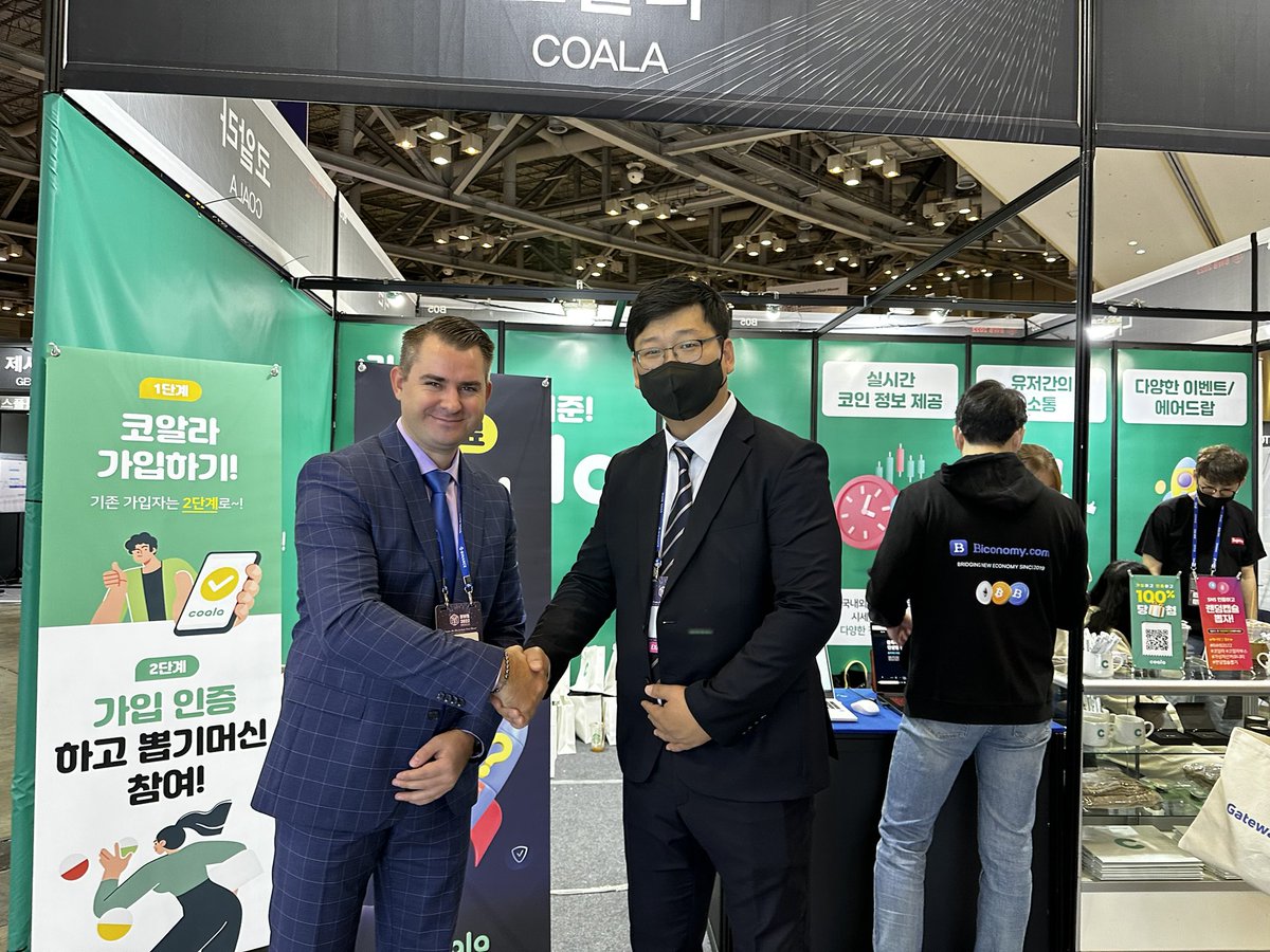DS_Biconomy's tweet photo. Last and super productive day on @BWBUSAN2022 🚀
Many nice meetings with @NeMetaGlobal @Coala_Official 🤝

Couple interviews and more closed deals🚀🌎

#BiconomyExchange moving forward and growing rapidly🚀

#Biconomy #korea #busan #crypto #Cryptocurency #Bitcoin #ELONMUSK #Web3 https://t.co/YaS5pLEROw