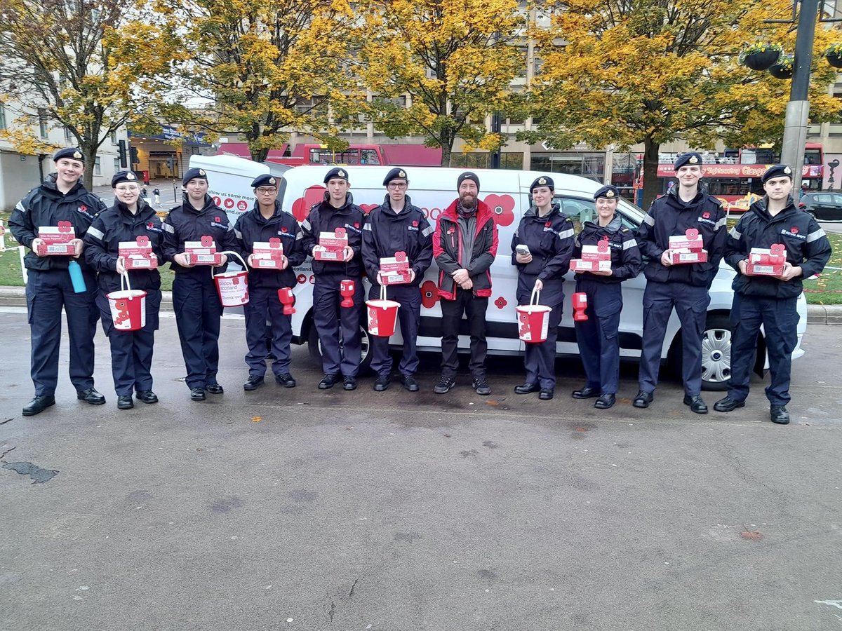 Many thanks to the University Royal Navy unit Glasgow @GSURNU for coming out to support @poppyscotland for #ScottishPoppyAppeal