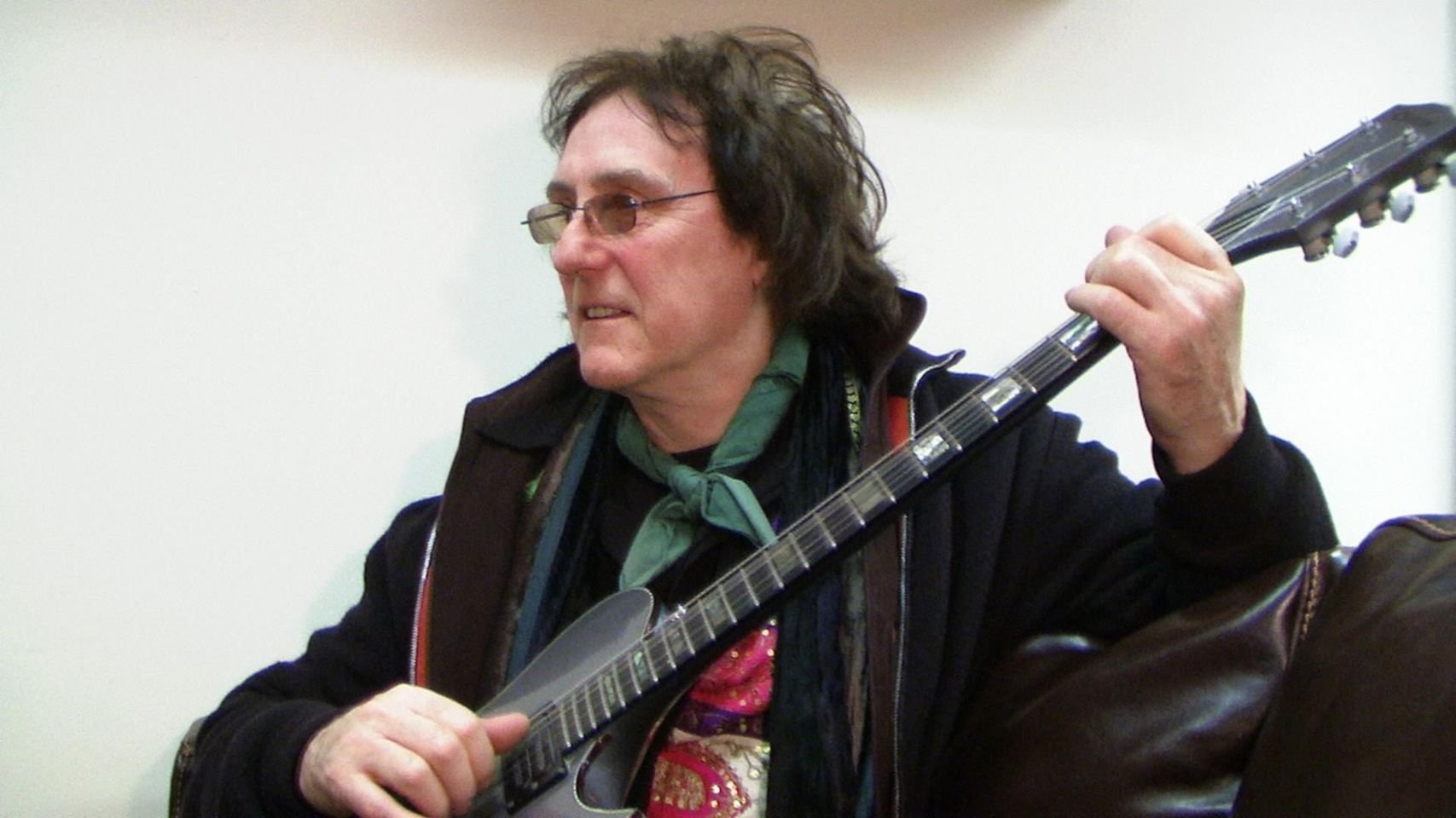 Happy Birthday to Denny Laine, 78 today 