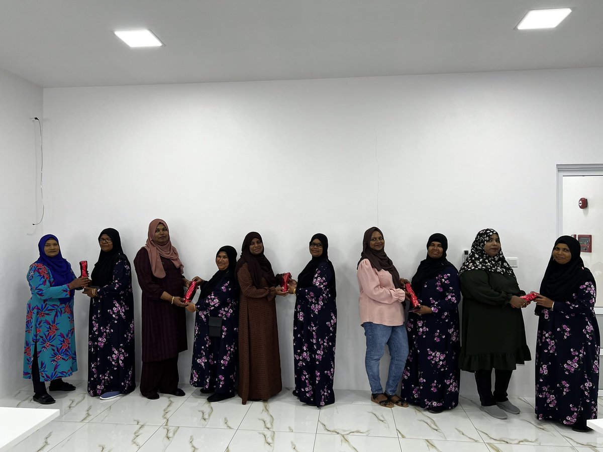 UkulhasCouncil's tweet photo. Ukulhas WDC member met with WDC members of @kudahuvadhoo https://t.co/ODPDMHHstV