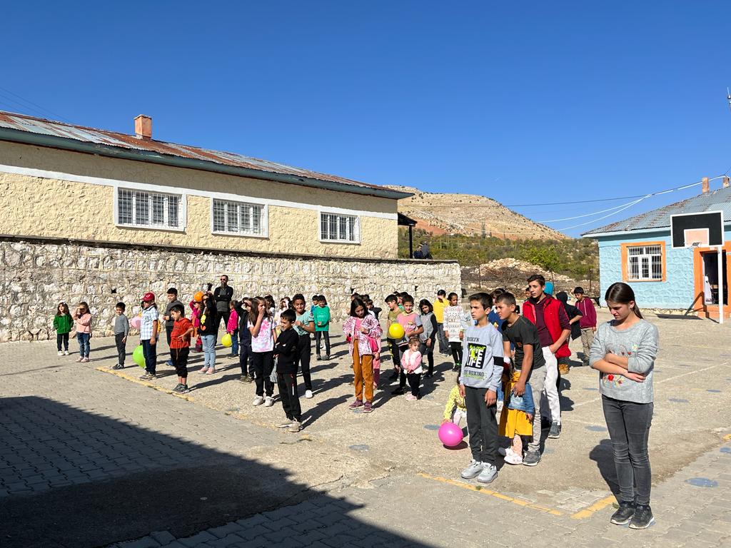 🇹🇷 🇹🇷 🇹🇷 
Başta Gazi Mustafa Kemal Atatürk olmak üzere tüm şehitlerimizi saygıyla anıyoruz.
Cumhuriyetimizin 99.yılı kutlu olsun. 
#29EkimCumhiyetBayramı 🇹🇷