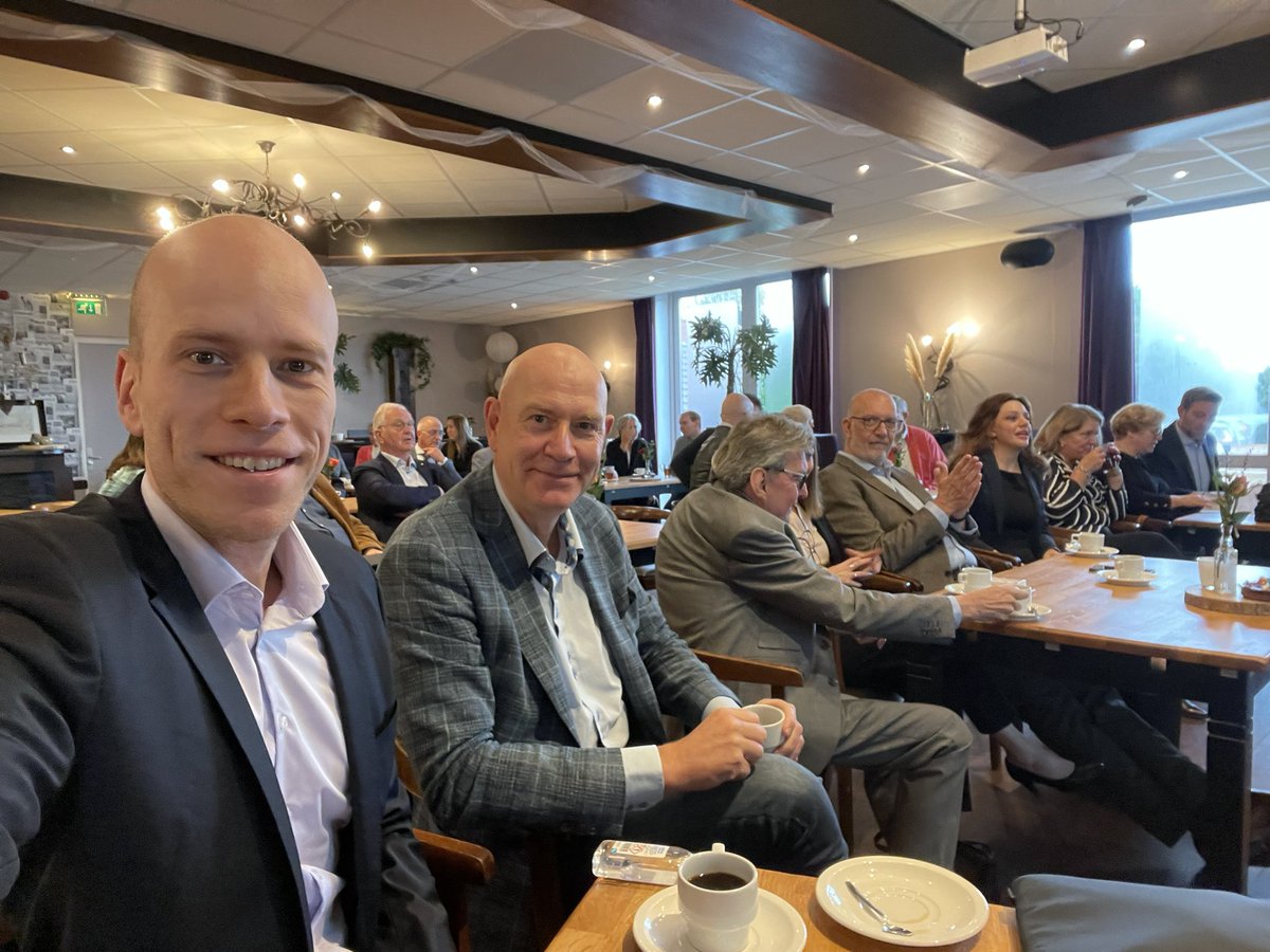 danielkoerhuis's tweet photo. Vandaag ALV VVD Drents Overijsselse Delta en VVD Vechtstromen. Onze lijsttrekkers @HansWijnenZ en @JanVeerenhuis zijn gekozen voor de Waterschapsverkiezingen 2023. https://t.co/FwgGVnoMFf