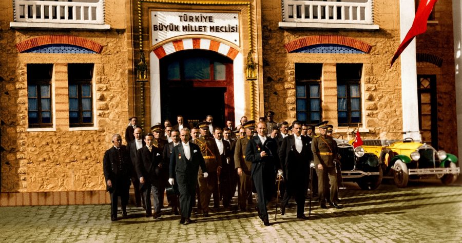 BadBearTR's tweet photo. "Benim naçiz vücudum elbet bir gün toprak olacaktır, ancak Türkiye Cumhuriyeti ilelebet payidar kalacaktır." Mustafa Kemal Atatürk

Cumhuriyetimiz 99 yaşında! 🇹🇷 #KutluOlsun https://t.co/hTs1srvU06