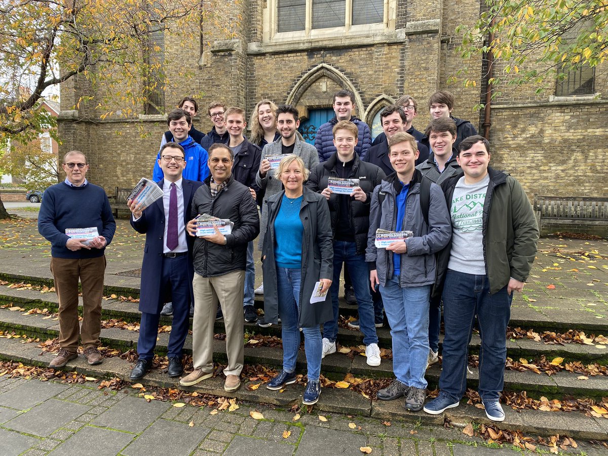 jackmrankin's tweet photo. Delighted to be supporting the excellent @WAMTories #Eton &amp; #Castle team @samanthajrayner @ShamsulShelim @EtonCastle. Nice too be back in my old ward! With extra special thanks to @warwicktories for making the trip 💙💙💙 https://t.co/BY9l7TLQ6c