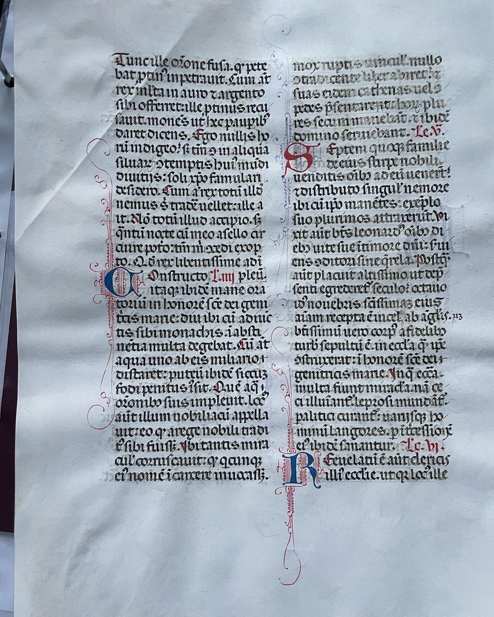 wilsberg's tweet photo. Jacobus de Voragine,
Legenda Aurea.
Handschrift auf Pergament, Italien ~1400.
Kapitel CLV.
Legende vom Hl. Leonhard.
#legenda #legendaaurea #jacobusdevoragine #manuskript #manuscript #handschrift #antiquariat #antiquariatsolder #lombarden #initialen #initials #kunsthandel https://t.co/93zTr6lNdy