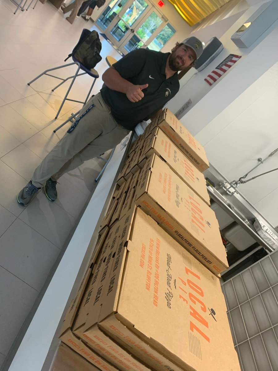 localpiebluff's tweet photo. If the HHCA Football team wins, we're taking some credit. They were "Powered by Pie!" 

#bluffton #blufftonsc #loveblufftonsc #btown #localpie #pizza #lowcountry #eatlocal #supportlocal #woodfiredpizza #southcarolina #restaurant https://t.co/xMjmGwbABj