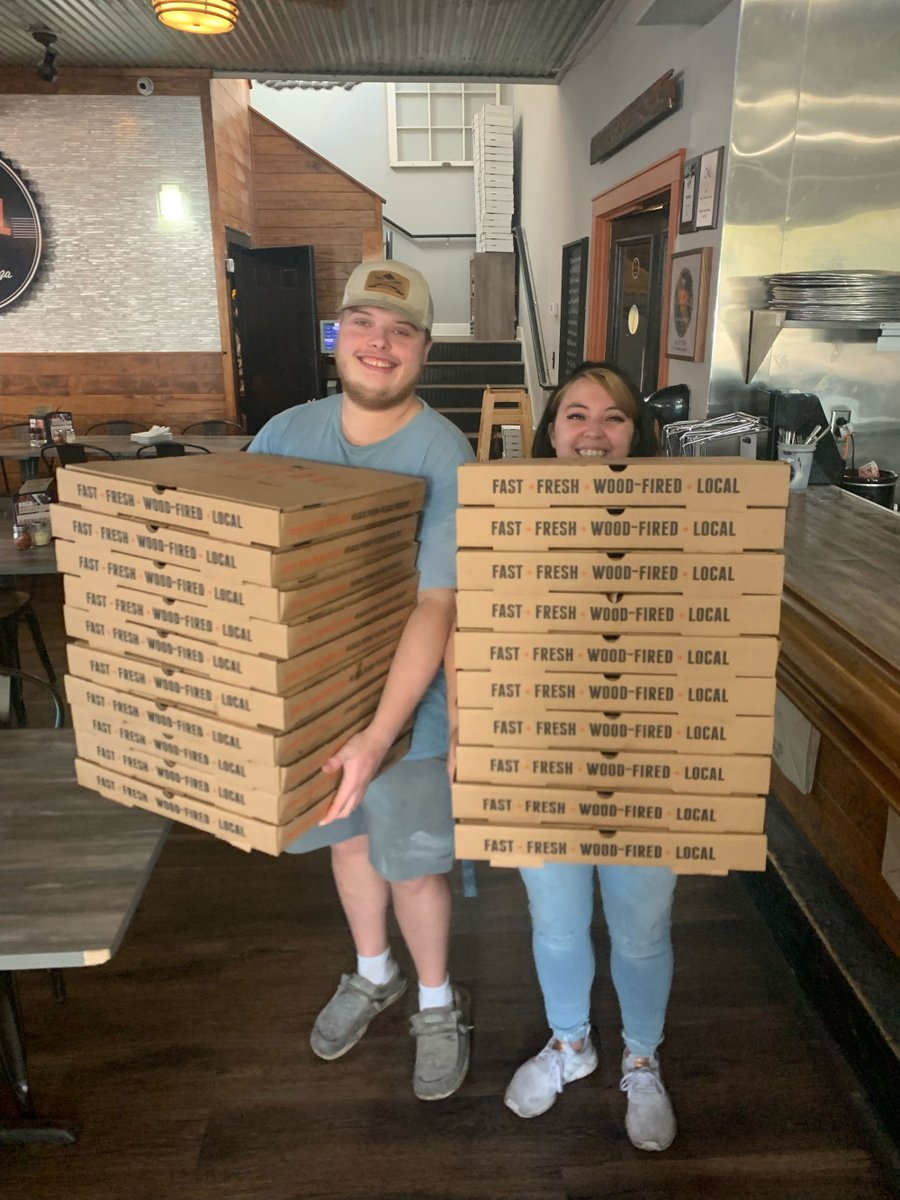localpiebluff's tweet photo. If the HHCA Football team wins, we're taking some credit. They were "Powered by Pie!" 

#bluffton #blufftonsc #loveblufftonsc #btown #localpie #pizza #lowcountry #eatlocal #supportlocal #woodfiredpizza #southcarolina #restaurant https://t.co/xMjmGwbABj