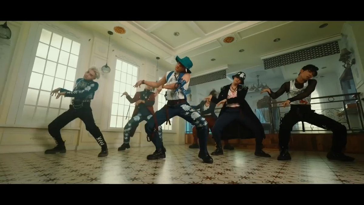 kuyabulan's tweet photo. I just watched the MV of #ALAMATAswang and... it's lit 🔥🤟 The song humanize "aswang" as it should be. Mainstream media depicted them as monsters and forget that aswang is also a human that has emotions and has the right to be loved.

@Official_ALAMAT #ALAMAT
#AlamatPasulong https://t.co/qANd4e4IUZ
