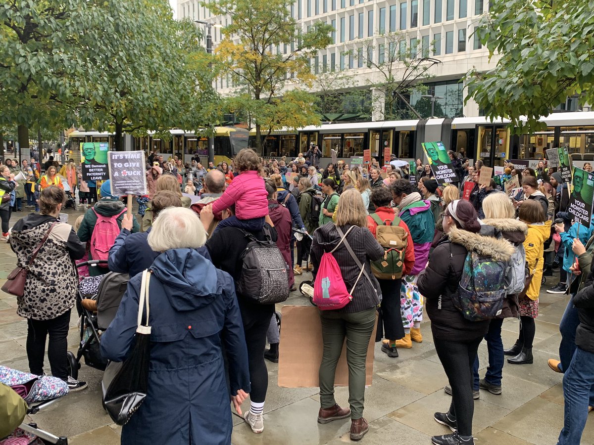 CMBoggiano's tweet photo. @PregnantScrewed #Manchester @Joeli_Brearley @wepmanchester https://t.co/MgkDlffJuh