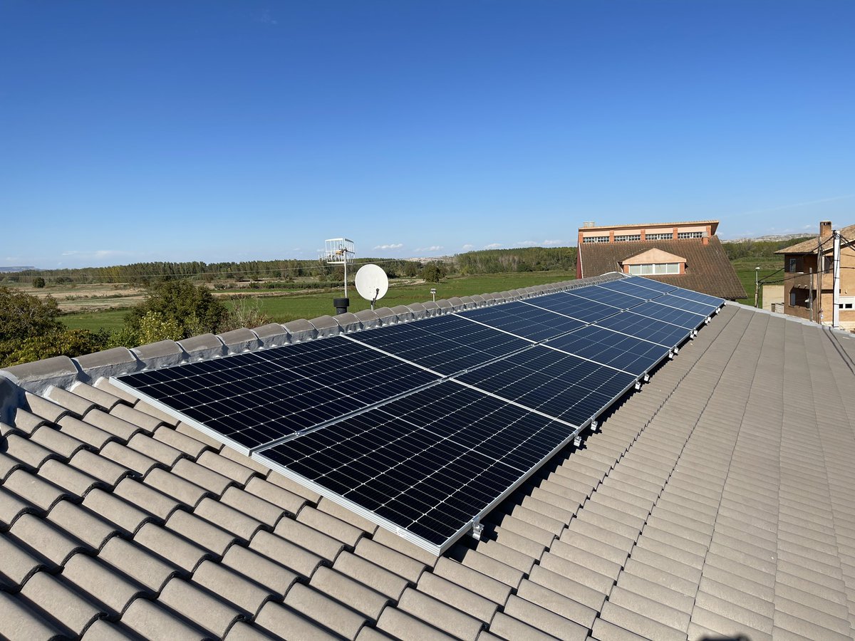 Daniel Valbuena tweet media