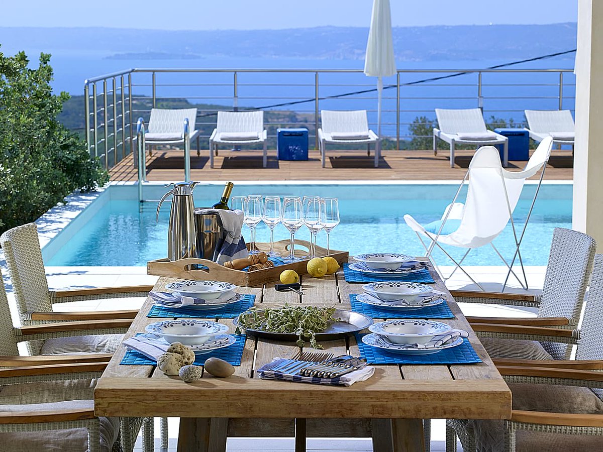 cretetravel's tweet photo. If you would like to experience Crete in a stylish way ....
#Adeste #Villas #Chania #Crete https://t.co/wMLkT6OpQe https://t.co/yrm4J3vHgO