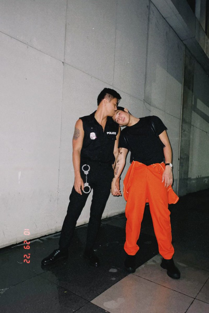 sevenbarretto's tweet photo. Caught U 🖤🧡
@akosikengago https://t.co/N0cKWiqdSL