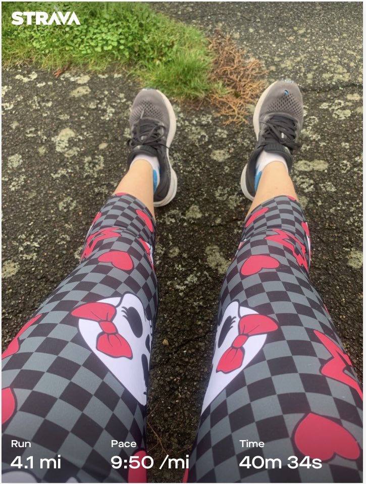 romfordrunner's tweet photo. Halloween pyramid run ๐ป๐๐โโฌ. Following the plan is hard, I would have been happy to run longer, but I am looking at the longer picture and patience will pay off ๐ #ukrunchat #pyramidrun #halloweenrun #backfrominjury https://t.co/nPC2DB6mHU