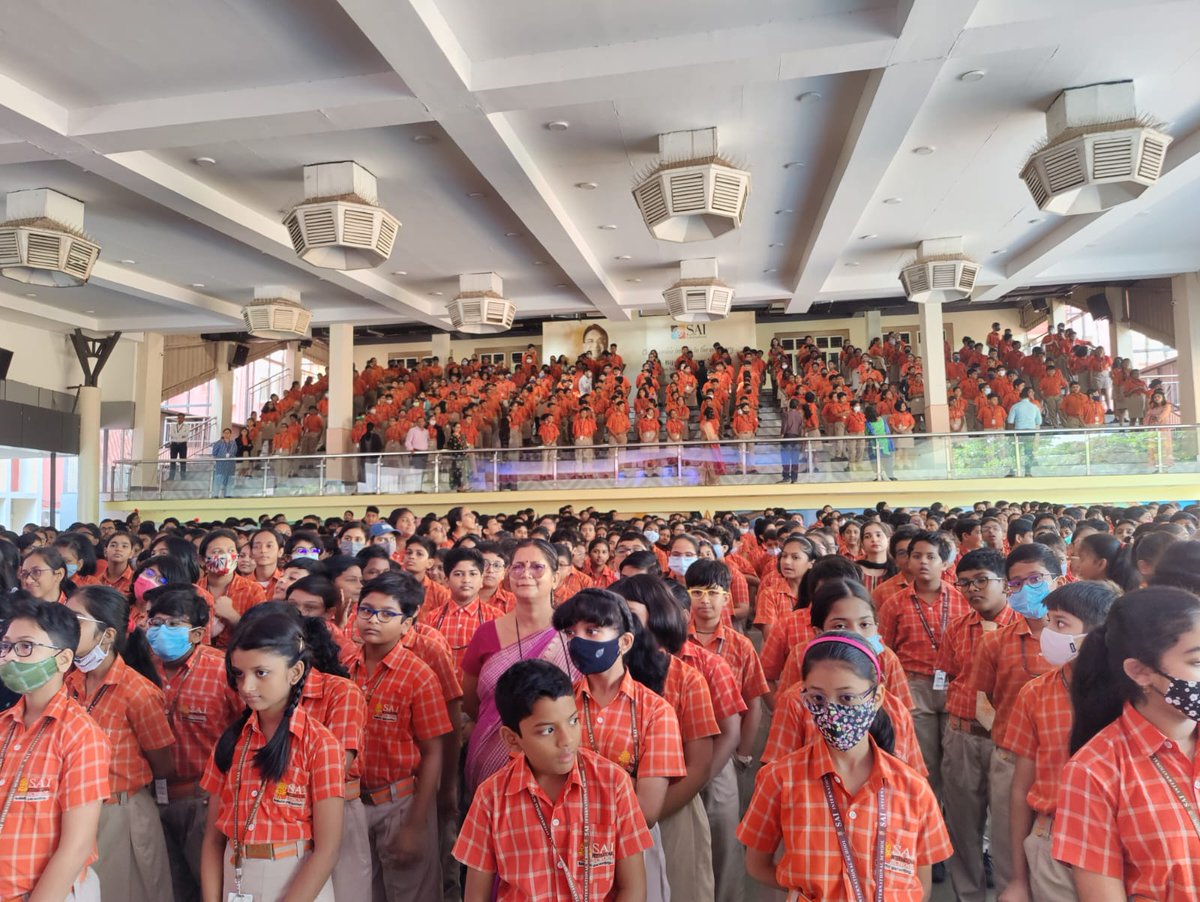 SAI_Edu_In's tweet photo. SAIoneers of Class VI conducted a musical skit to generate awareness about eco-friendly Diwali amidst their peers in the morning assembly conducted on October 28, 2022. 
#MorningAssembly
#GeneratingAwareness
#Creativity https://t.co/Fi7G15HCMk