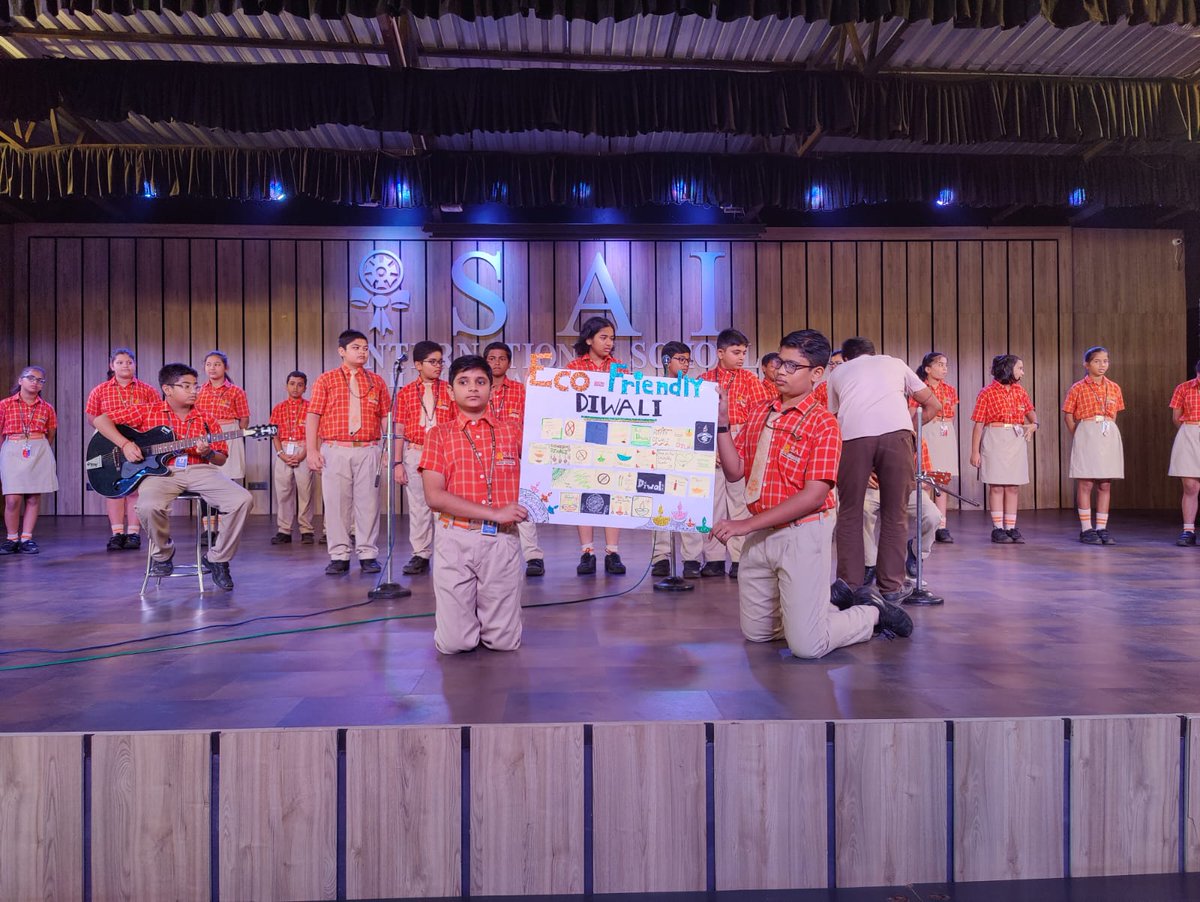 SAI_Edu_In's tweet photo. SAIoneers of Class VI conducted a musical skit to generate awareness about eco-friendly Diwali amidst their peers in the morning assembly conducted on October 28, 2022. 
#MorningAssembly
#GeneratingAwareness
#Creativity https://t.co/Fi7G15HCMk