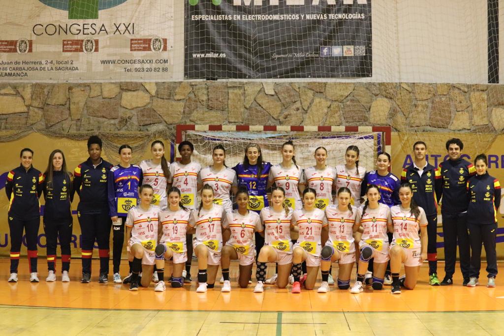 🤾‍♀️ Penúltimo día de entrenamiento Béjar de las #GuerrerasPromesas 🇪🇦

🔥 Alejandra Camarero (<a href="/CDBMAzuqueca/">CDBM Azuqueca</a>) y Alejandro Rodríguez (<a href="/BM_Caserio/">Balonmano Caserío Ciudad Real</a>) disfrutan de las jornadas en la localidad castellano-leonesa 🤩

¡Mucha suerte!💜