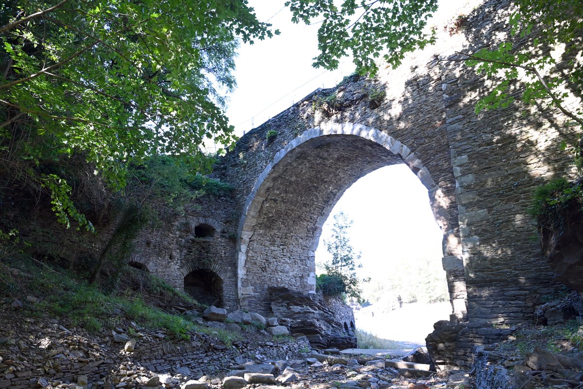 Un Plan de relance de 320M€ pour soutenir les communes de Saint-Étienne Métropole ! 7 millions d'€ sont dédiés à des opérations de rénovation des ponts et murs de soutènement. Le détail ➡️  semlemag.fr/express/plan-d… #saintetienne