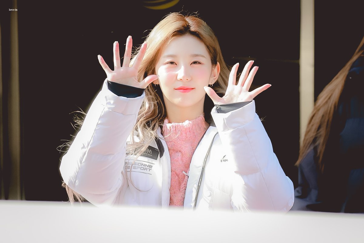 221028 💕
#미미로즈 #mimiirose #한예원 #예원이_짱 #오늘의_예람쥐