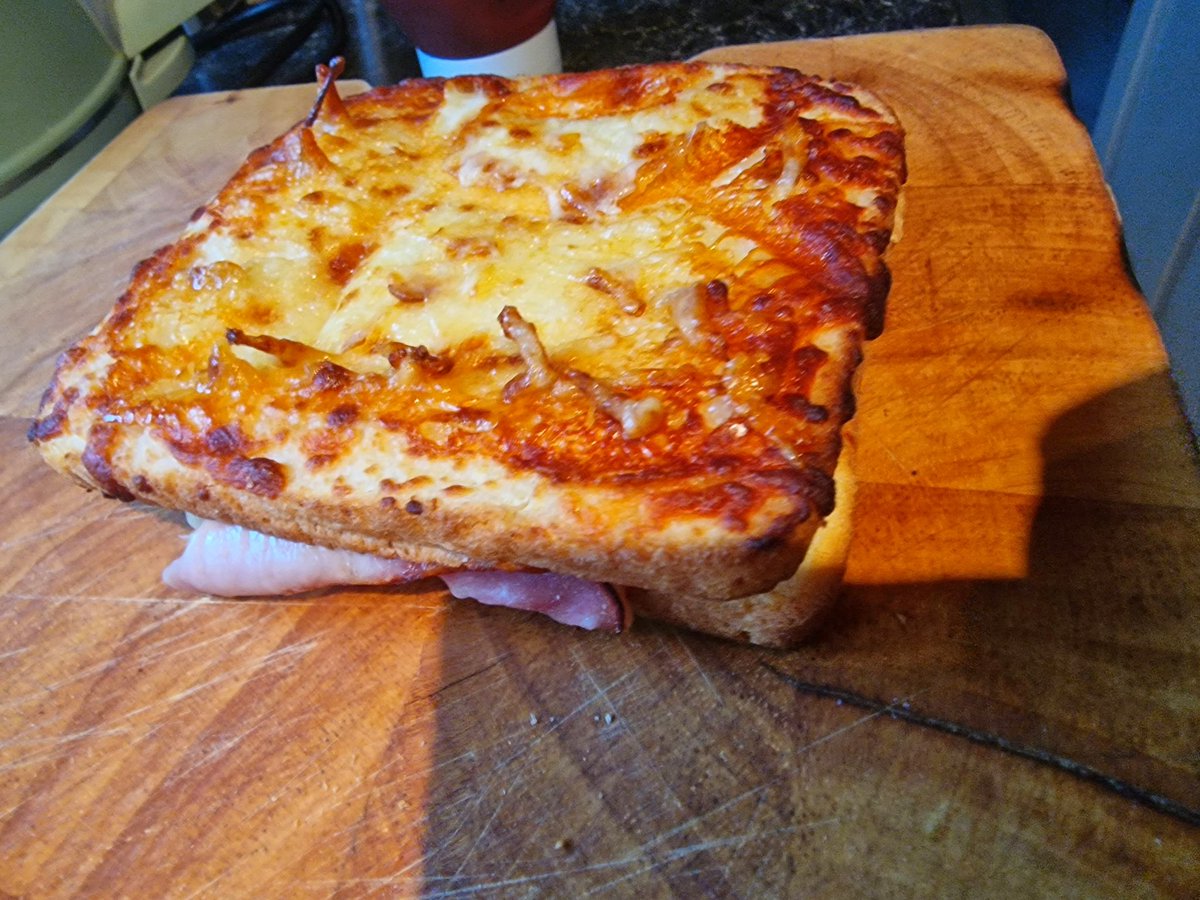 Just a cheese &amp; ham toastie done in the Ninja air fryer #ninjafoodie #ninhaairfryer #ninjadualairfryer #ninjaaf451 #food #Ninja400