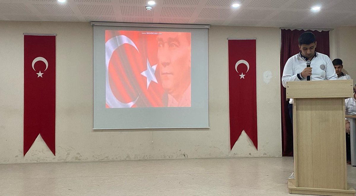 hhakdoganmtal's tweet photo. 29 Ekim Cumhuriyet Bayramımız Kutlu Olsun! #29EkimCumhiyetBayramıKutluOlsun @Cgnde @NizipilceMEM https://t.co/ircXS20JO0