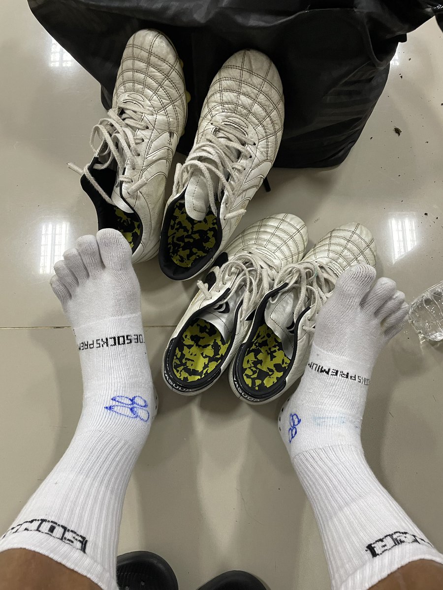 Seiya8Kojima's tweet photo. ソックス、インソール、スパイク。
足元全てこだわった中でサポートしていただいてます。

日本時間20:30キックオフです。

#YASUDA #SONARSOCKS #NASYU インソール https://t.co/x0BtIm0ULi
