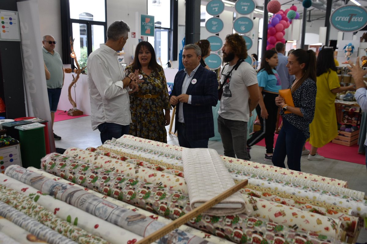 Virgilio_Moreno's tweet photo. Encetam la 2a Fira a @incaciutat! Vine a gaudir de #Creativissim a la @FabricaRamis i de totes les activitats de la fira de l'Oci i l'Esport. #OrgullInquer https://t.co/amgdwxTwKM
