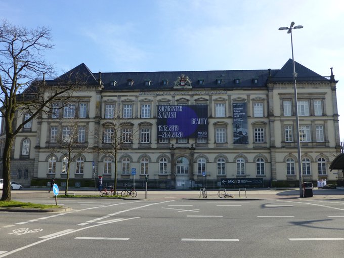 HamburgerJung20's tweet photo. Am #Reformationstag 2022 gibt es in #Hamburg in über 30 #Museen #freierEintritt. #KunsthalleHamburg, #MuseumFürKunstUndGewerbe (#MKGHamburg), #MARKK. Quelle: https://t.co/FA1kH1E6fx #seeforfree @seeforfreehh @histmuseenhh @museenhamburg @markkhamburg @mkghamburg @kunsthallehh https://t.co/M5NSz8i0aE