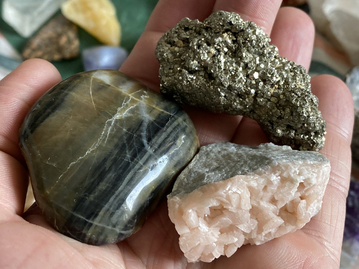 BadToxic's tweet photo. #Gem #collection, I started when I was a little child.

#gems #gemCollection #Edelsteine #Edelstein #EdelsteinSammlung #crystal #crystals #Kristall #Kristalle #stones #stone #stoneCollection #Steine #Stein #fossil #fossils #Fossilen #Quarz #gemstone #jewel #preciousStone #Juwel https://t.co/LnbJBAejii
