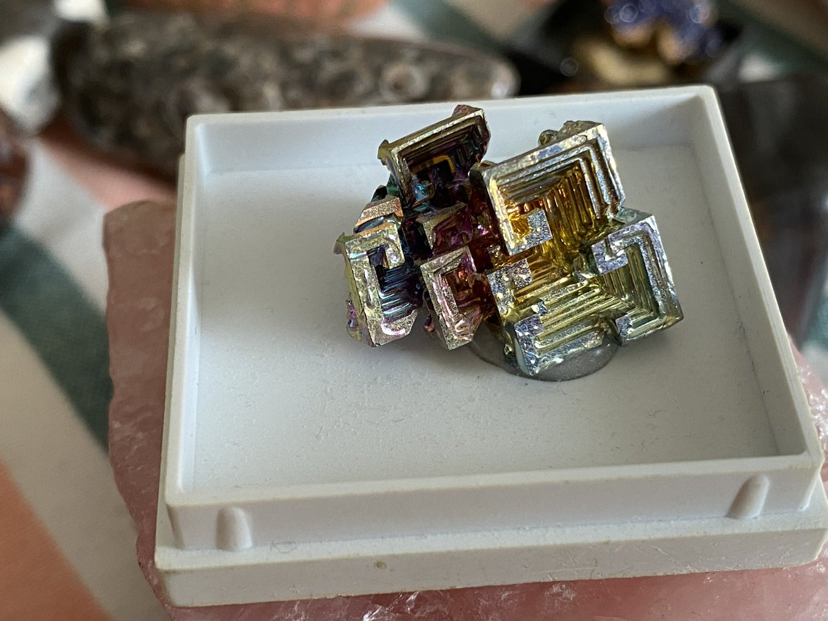 BadToxic's tweet photo. #Gem #collection, I started when I was a little child.

#gems #gemCollection #Edelsteine #Edelstein #EdelsteinSammlung #crystal #crystals #Kristall #Kristalle #stones #stone #stoneCollection #Steine #Stein #fossil #fossils #Fossilen #Quarz #gemstone #jewel #preciousStone #Juwel https://t.co/LnbJBAejii