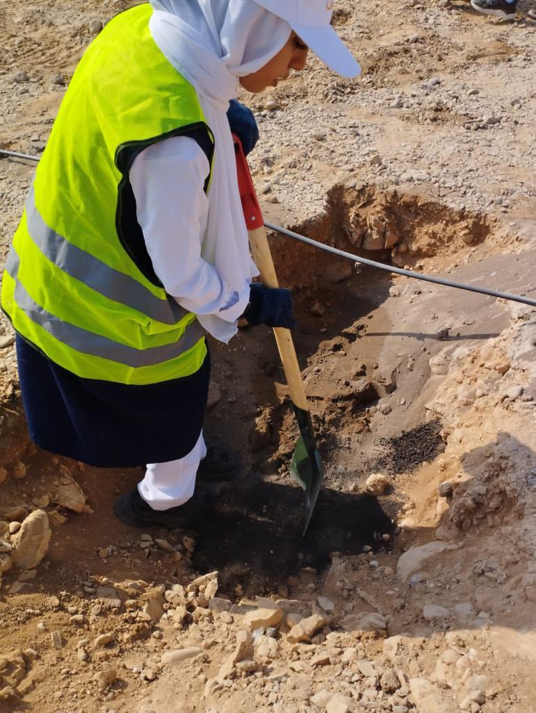 Moe1615R's tweet photo. تزامنا مع الاحتفال بيوم الشجرة ،قامت مجموعة من مدارس قريات بالمشاركة في  مبادرة ظلال التابعة لفريق (بصمتنا غير )  والتي استهدفت زراعة (١٥٠٠ شجرة برية )في محمية رأس الشجر الطبيعية التابعة للولاية .
كل الشكر والتقدير لفريق (بصمتنا غير ) على هذه المبادرة الجميلة 🌿 https://t.co/0STNYlolV8