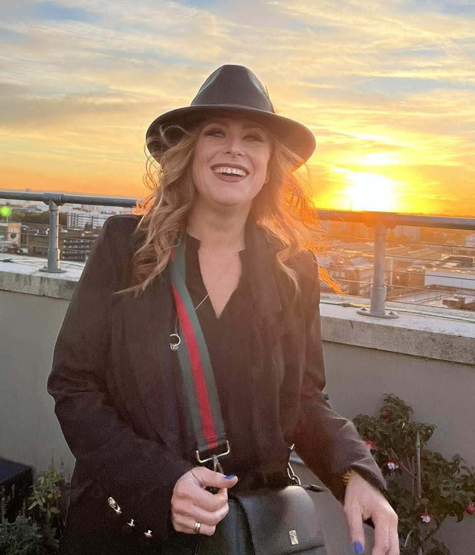 redordead72's tweet photo. Fast approaching 50 and the ‘Pre’ birthday celebrations have begun. Get ahead, get a gorgeous sunset and a hat! #midlifecrisis #nearly50 https://t.co/JB79xIDzU5