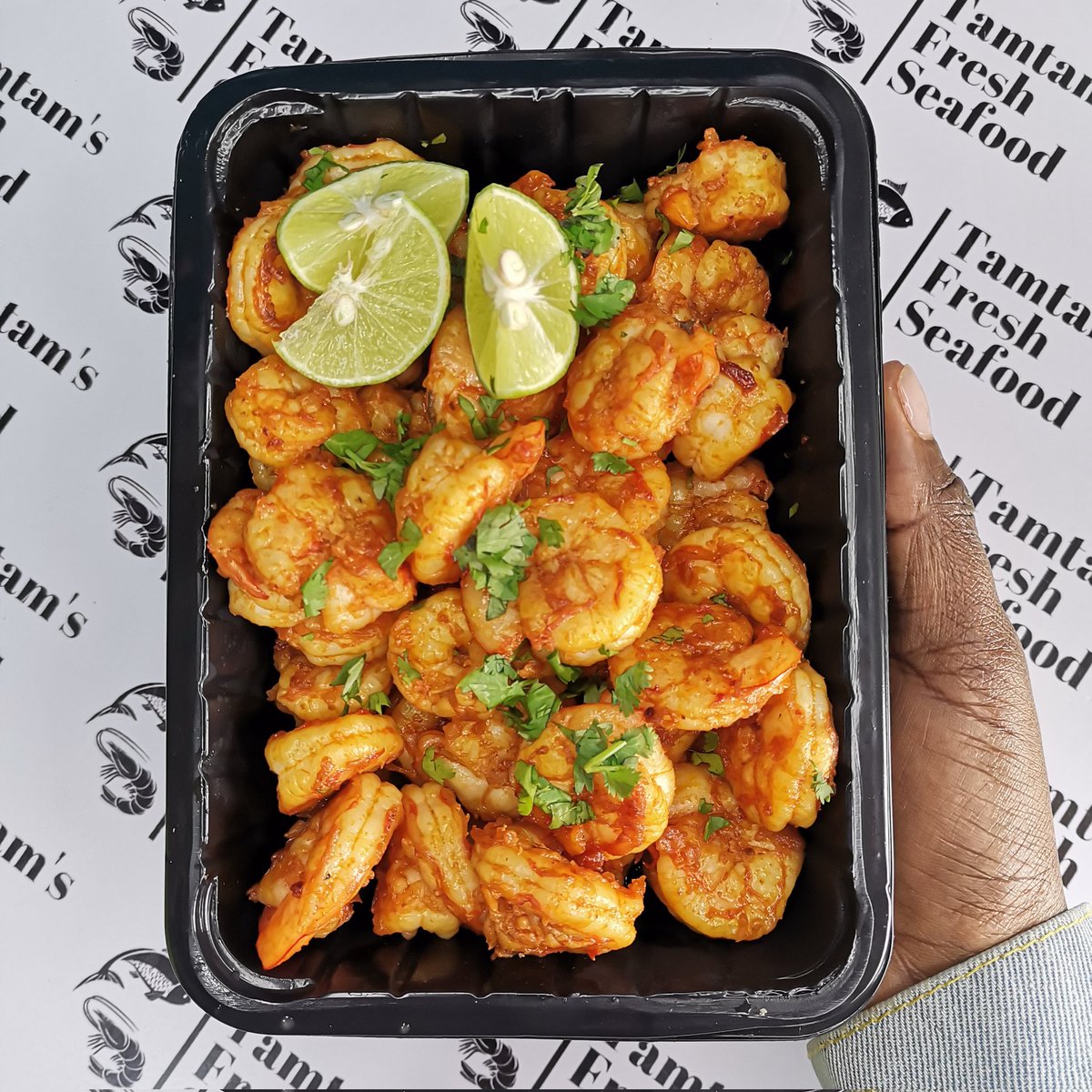 FishTamtam's tweet photo. Freshly made Garlic Shrimp Kes 1600 per kg (serves 2)
Now taking orders via 0721639601

✅Order and pay in advance for a timely delivery
☑️Payment via Lipa na Mpesa buy goods 5213895 - Tamtam's Fresh Seafood

#garlishrimp #freshlymade #homecooking #garlicprawns  #tamtamskitchen https://t.co/ehjuYYDHBD