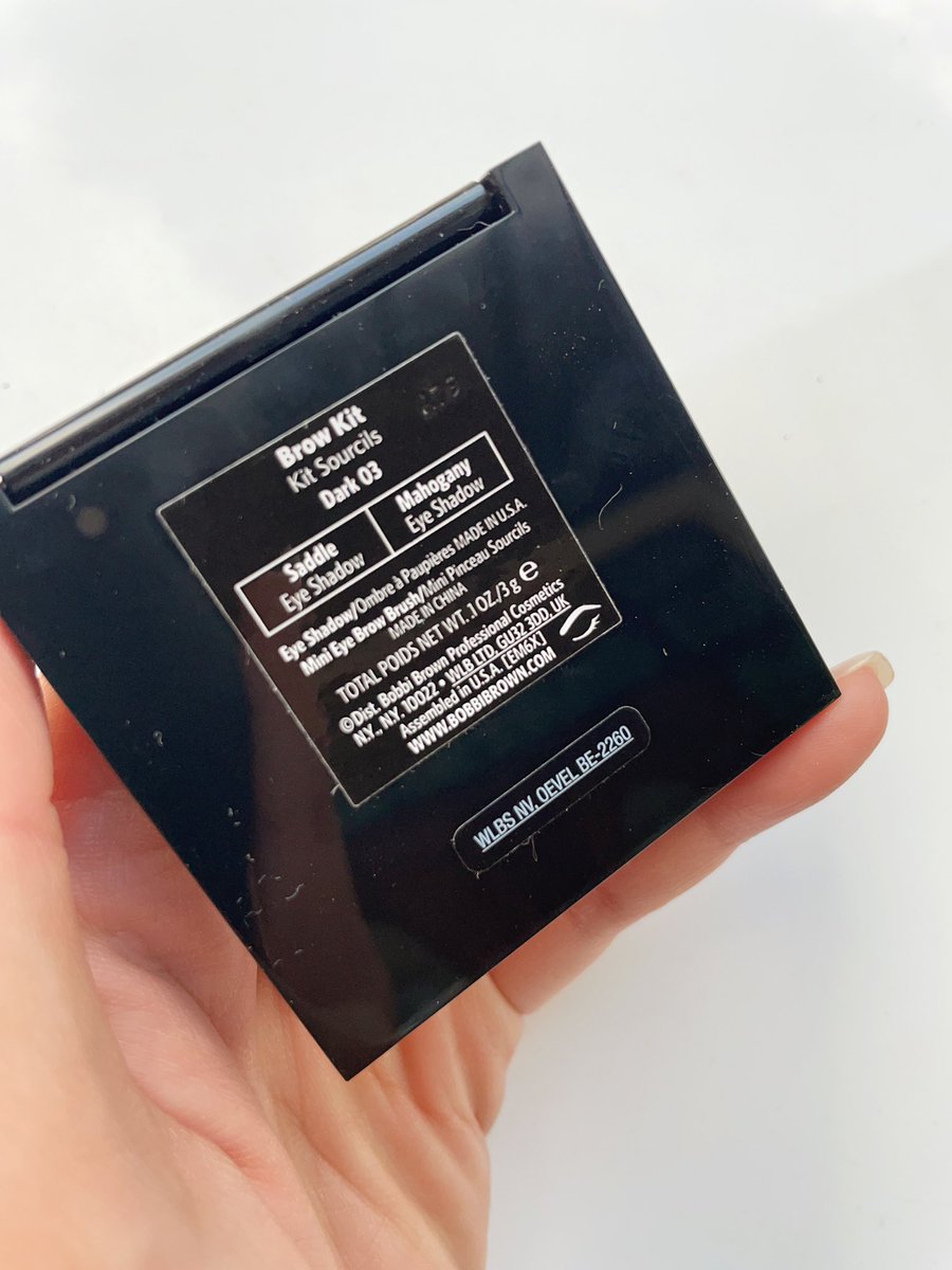 makeupbyarmanna's tweet photo. Set เขียนคิ้วของ @BobbiBrown_TH  อันนี้คือเก๋นะ ตอบโจทย์คนชอบเขียนคิ้วด้วยผลิตภั���ฑ์แบบฝุ่น ในตลับมี 2 สี เป็นน้ำตาล กับเทา ตอนแรกก็งงๆว่าใช้ยังไง สรุป อันสีเทาใช้เขียนวันที่แต่งหน้าโทนชมพู อันสีน้ำตาลใช้วันแต่งหน้าโทนส้ม เอ๊า!!! #เก๋ https://t.co/VjEwy5ujNB