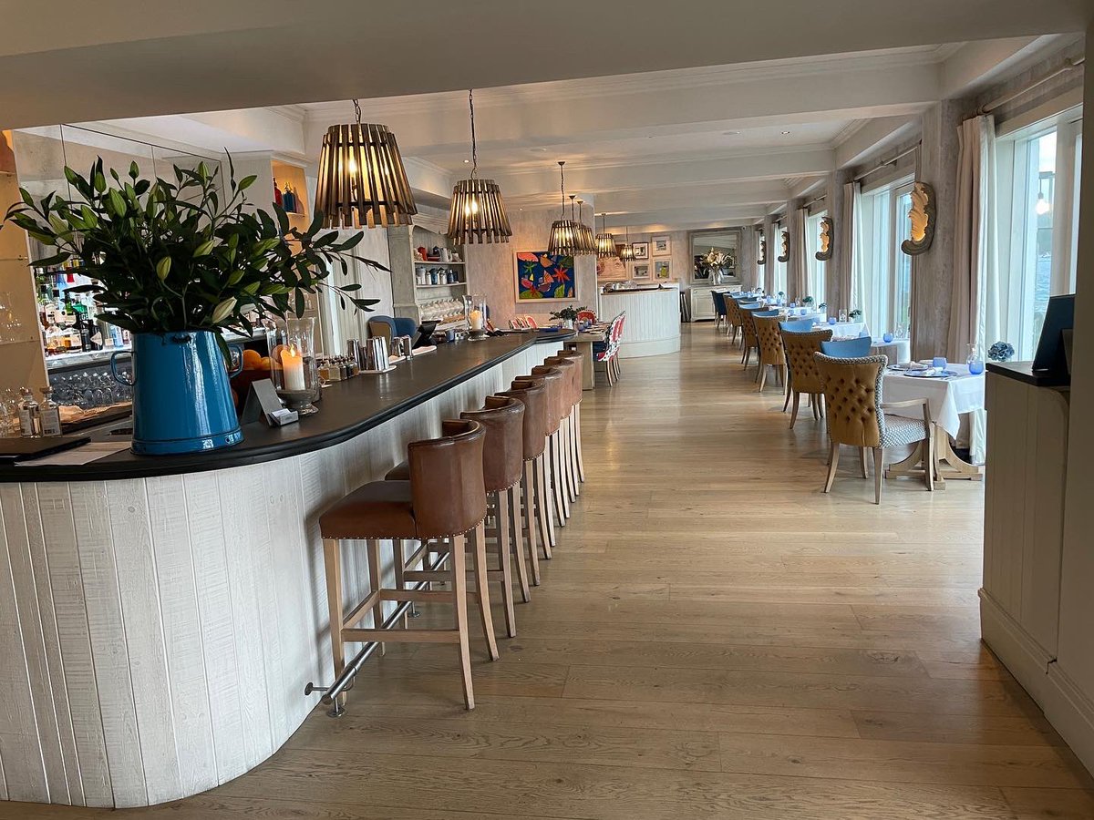 WakeUpCallPR's tweet photo. Enjoyed a trip to this stunning family owned #boutiquehotel in #stmawes #cornwall this week.

The Idle Rocks is full of character, offering fantastic #design, cosy #dining spaces and fantastic views!

We will be back! 

#travel #hotelowners #hospitality https://t.co/9s2umTkxIC