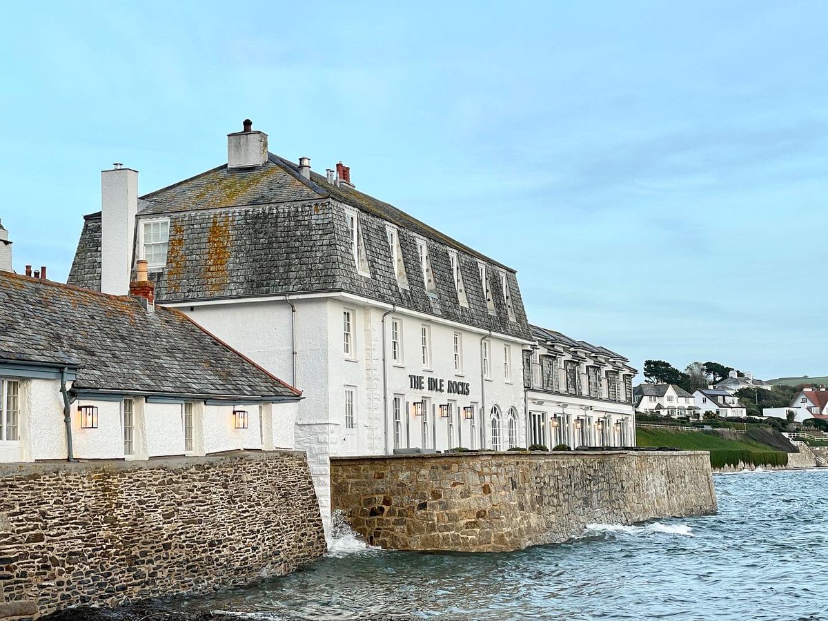 WakeUpCallPR's tweet photo. Enjoyed a trip to this stunning family owned #boutiquehotel in #stmawes #cornwall this week.

The Idle Rocks is full of character, offering fantastic #design, cosy #dining spaces and fantastic views!

We will be back! 

#travel #hotelowners #hospitality https://t.co/9s2umTkxIC