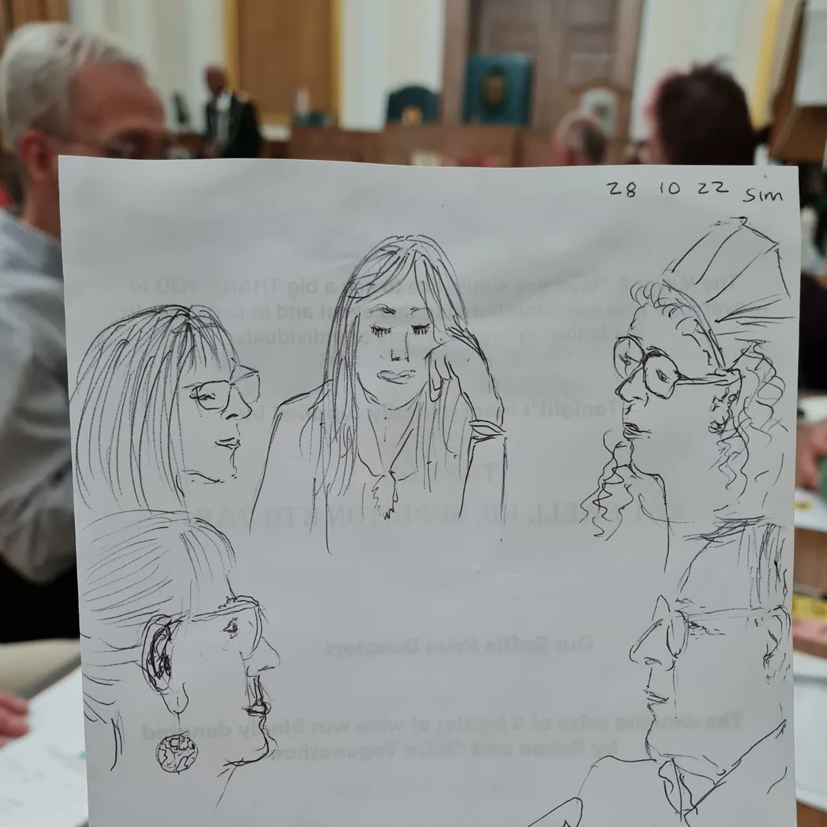 Fun night at the Mayor's Charity Quiz <a href="/RBKMayor/">RBK Mayor</a> in #Kingston Guildhall raising money for <a href="/FUSE_IntFest/">FUSE International</a> We had a great team and managed to win the wooden spoon! 🙃😅 Thanks to Simone <a href="/SimoneKay/">Simone Kay</a> for capturing our team members: <a href="/SunrayRecycle/">Sunray Recycle</a> <a href="/paragongreenc/">Michelle Peters</a> <a href="/lindahrichards/">Linda Richards</a> 💚