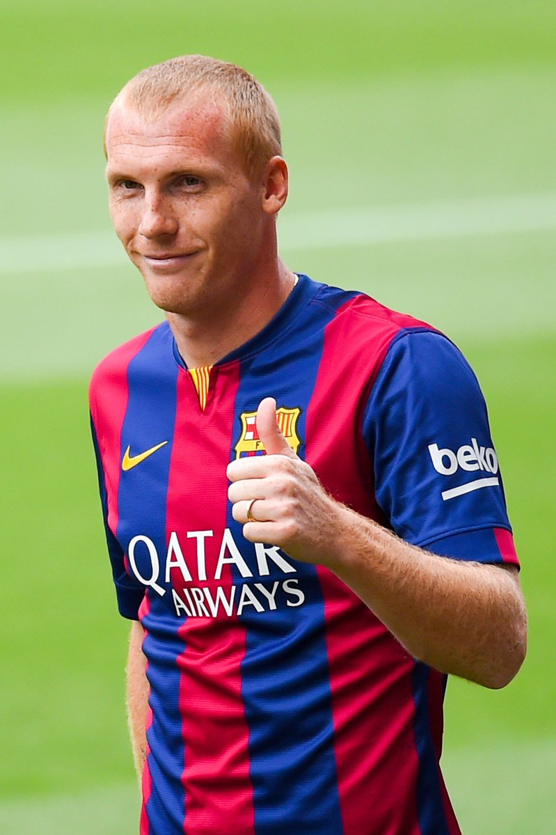 lnstantFoot's tweet photo. Joyeux anniversaire à Jérémy Mathieu qui fête ses 39 ans aujourd’hui ! 🇫🇷🎉 https://t.co/CgR7NMTpcz