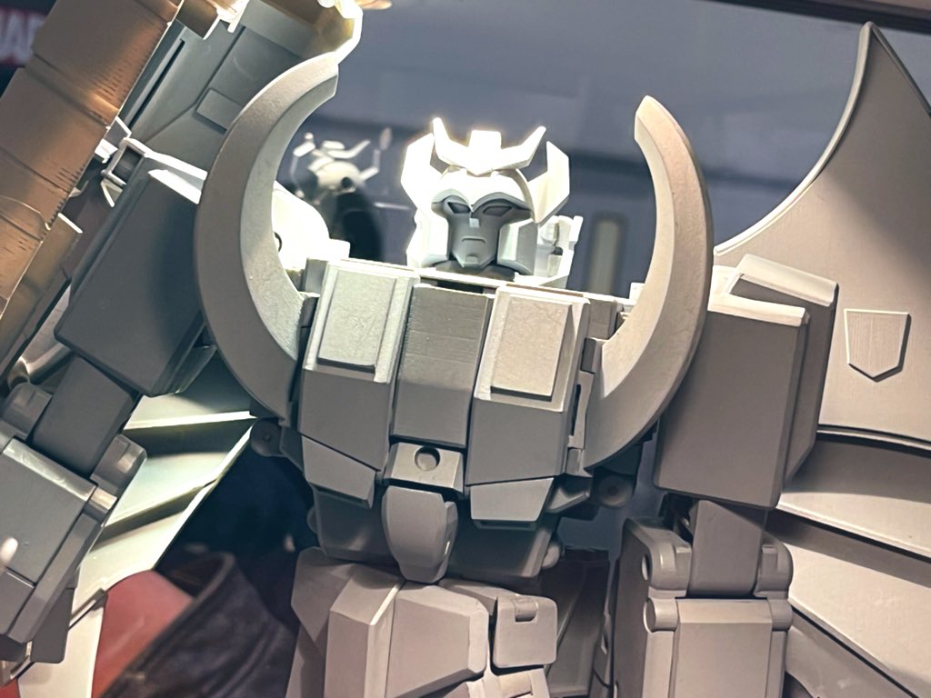 SixoTF's tweet photo. Here’s Haslab Deathsaurus on display at #MCMComicCon https://t.co/LO5QqeftiC