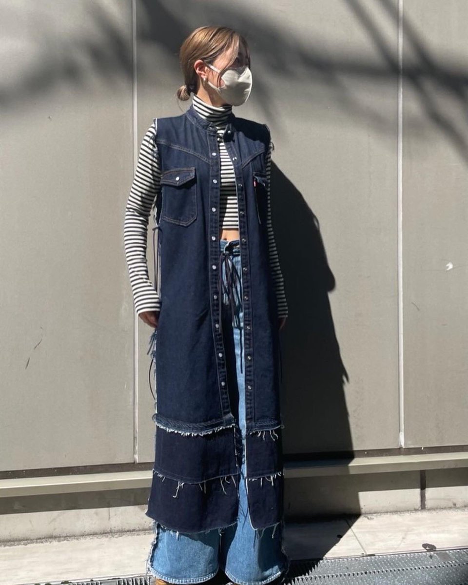 Levis_Japan's tweet photo. リーバイス®ストア大阪のおすすめカスタマイズ🪡✨

🏷505®で遊べる、希少スタイル👖
絞って、巻いて、垂らして、通して、シルエットで遊べます！

🏷シャツワンピースでつくるロング丈ジレ
ワイドパンツとAラインにまとめて���て❣️

全国のテーラーショップはこちら👇
https://t.co/wziBDbbq4p https://t.co/ooSnhME2ue