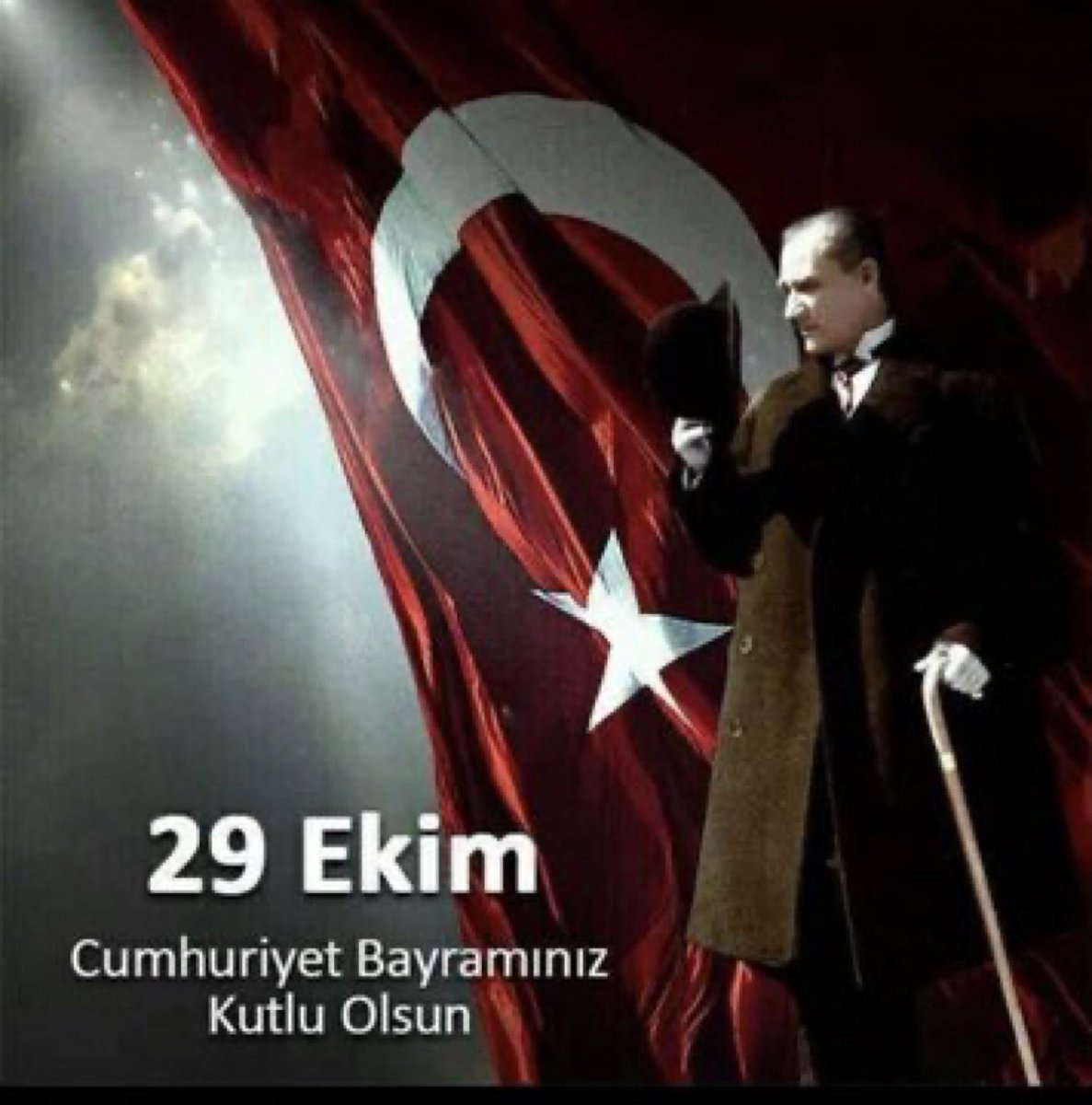 Cenap101's tweet photo. 29 Ekim Cumhuriyet Bayramımız Kutlu Olsun #cumhiyetbayrami https://t.co/20LnjCWmP9