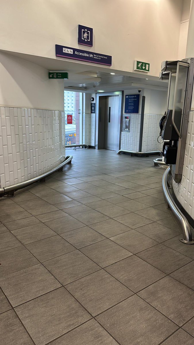 Darren Williams tweet media